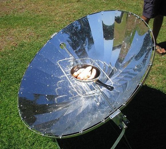 https://greeenergy.files.wordpress.com/2013/05/solar-cooker.jpg